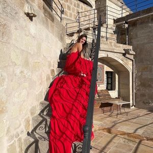 Meet your Posher, Leslie